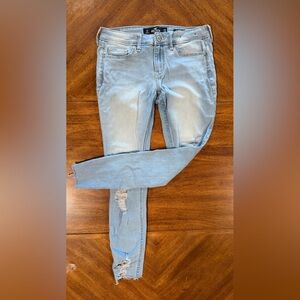 Hollister Women's Faded Blue Skinny Jeans